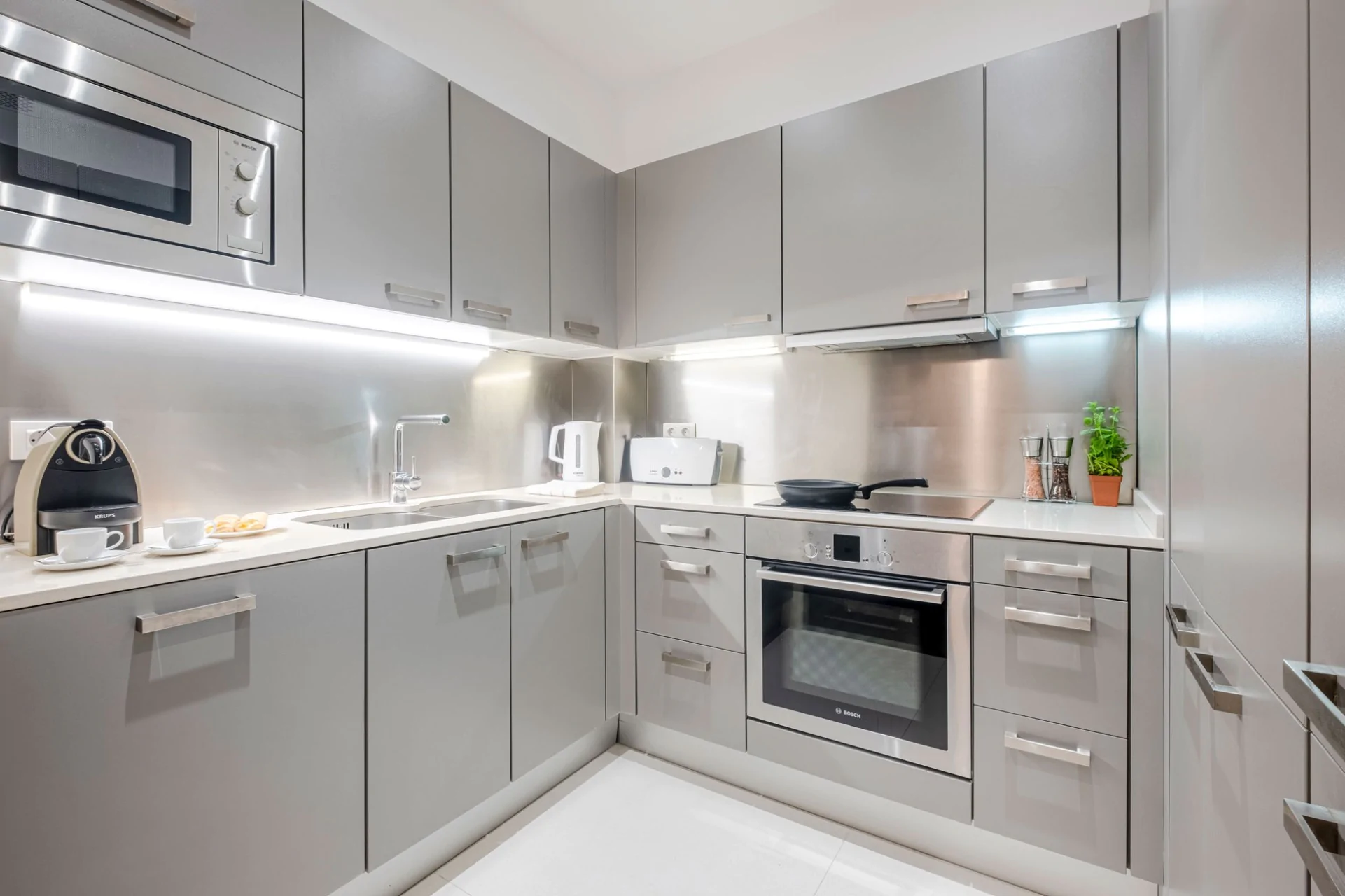 Kitchen - Catedral Bas Apartments Design